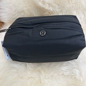 Lululemon Feeling Ready Pouch 3.5L/Black/NWT